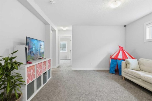 48 Seton Villas Se, Calgary, AB - Indoor Photo Showing Other Room