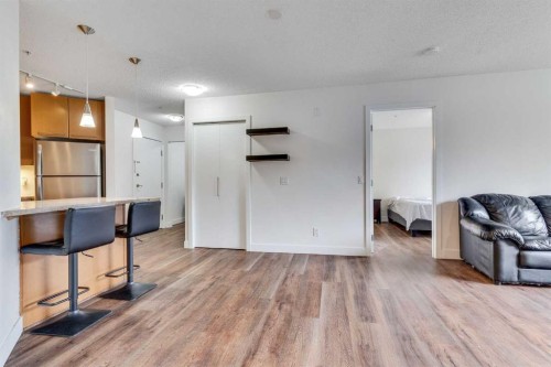 113-35 Richard Court Sw, Calgary, AB - Indoor