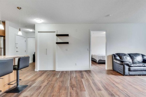 113-35 Richard Court Sw, Calgary, AB - Indoor
