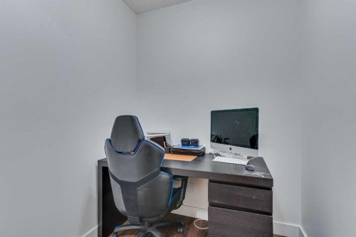 113-35 Richard Court Sw, Calgary, AB - Indoor Photo Showing Office