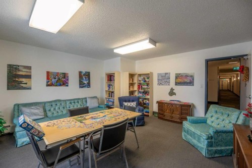 410-3730 50 Street Nw, Calgary, AB - Indoor