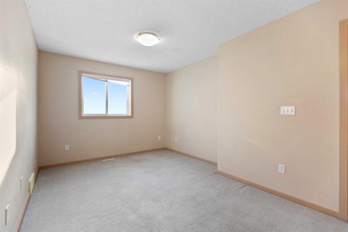 1083 Prairie Springs Hill Sw, Airdrie, AB - Indoor Photo Showing Other Room