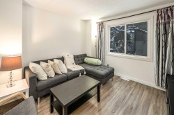 33-4936 Dalton Drive NW Calgary, AB T3A 2E4