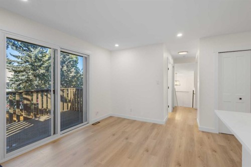 4 Cedarwood Rise Sw, Calgary, AB - Indoor Photo Showing Other Room