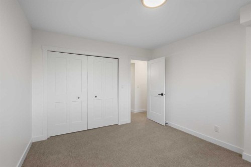 4 Cedarwood Rise Sw, Calgary, AB - Indoor Photo Showing Other Room