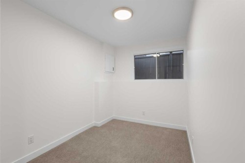 4 Cedarwood Rise Sw, Calgary, AB - Indoor Photo Showing Other Room