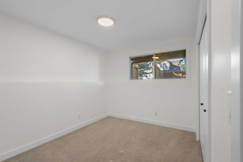 4 Cedarwood Rise Sw, Calgary, AB - Indoor Photo Showing Other Room