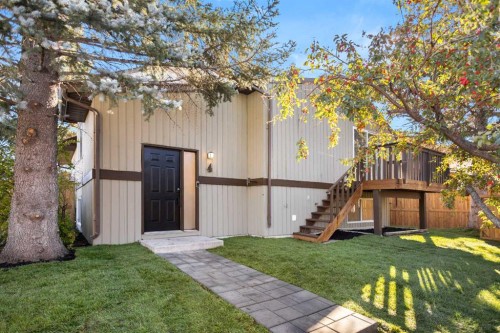 4 Cedarwood Rise Sw, Calgary, AB - Outdoor With Deck Patio Veranda