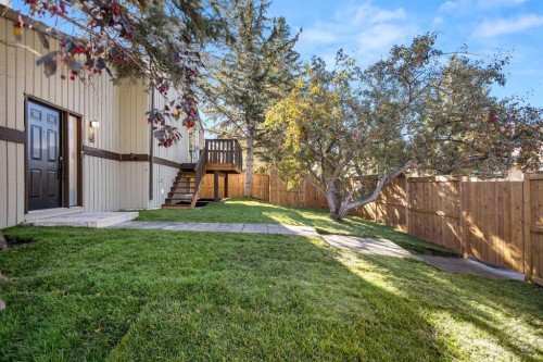 4 Cedarwood Rise Sw, Calgary, AB - Outdoor