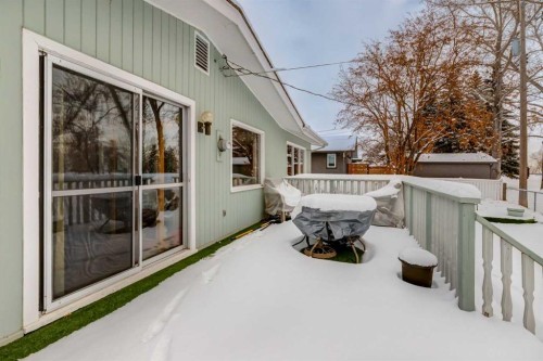 180 Maple Court Crescent Se, Calgary, AB - Outdoor With Exterior