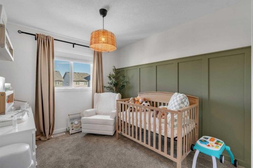 78 Mallard Heath Se, Calgary, AB - Indoor Photo Showing Bedroom