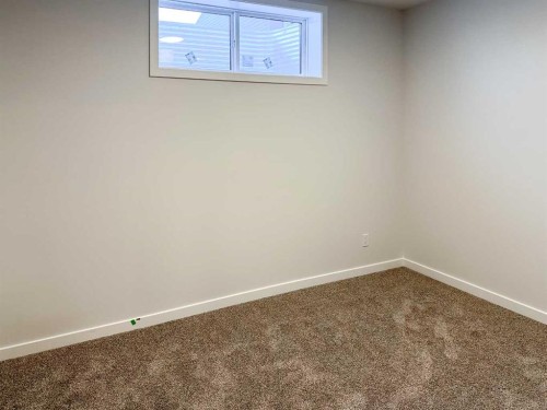 78 Mallard Heath Se, Calgary, AB - Indoor Photo Showing Other Room