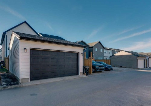 78 Mallard Heath Se, Calgary, AB - Outdoor