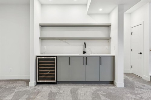 43 Elveden Park Sw, Calgary, AB - Indoor