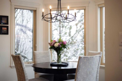 33 Discovery Rise Sw, Calgary, AB - Indoor Photo Showing Dining Room