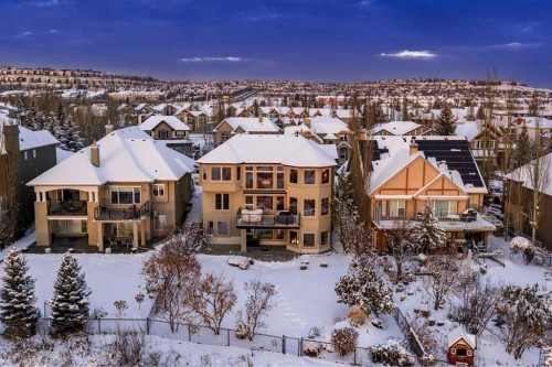 33 Discovery Rise Sw, Calgary, AB - Outdoor