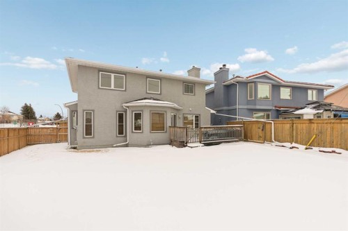2498 Catalina Boulevard Ne, Calgary, AB - Outdoor