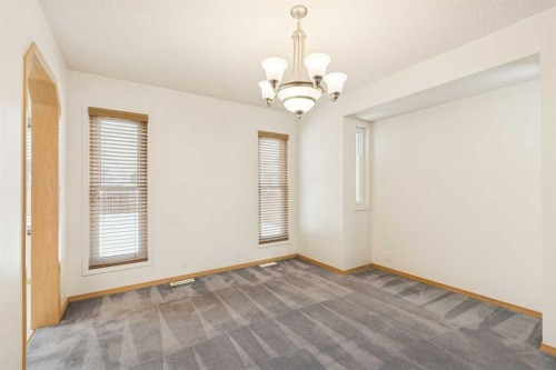 2498 Catalina Boulevard Ne, Calgary, AB - Indoor Photo Showing Other Room