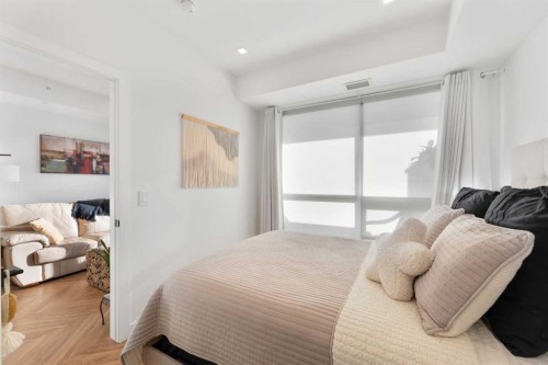 212-8505 Broadcast Avenue Sw, Calgary, AB - Indoor Photo Showing Bedroom