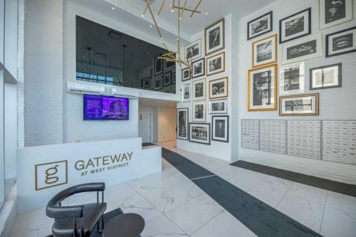 212-8505 Broadcast Avenue Sw, Calgary, AB - Indoor Photo Showing Other Room