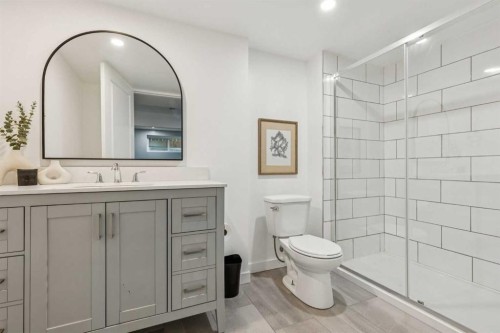 487 Rivercrest Road, Cochrane, AB - Indoor Photo Showing Bathroom