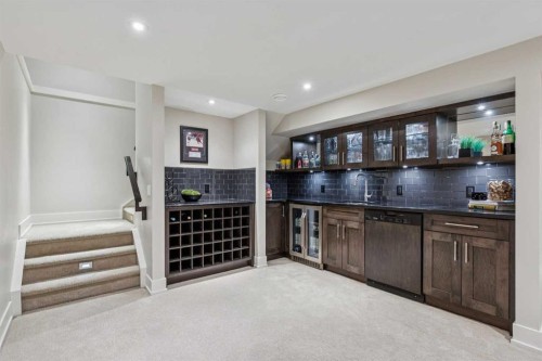 419 47 Avenue Sw, Calgary, AB - Indoor Photo Showing Other Room