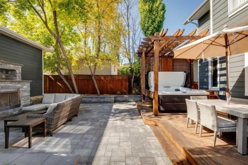 419 47 Avenue Sw, Calgary, AB - Outdoor With Deck Patio Veranda