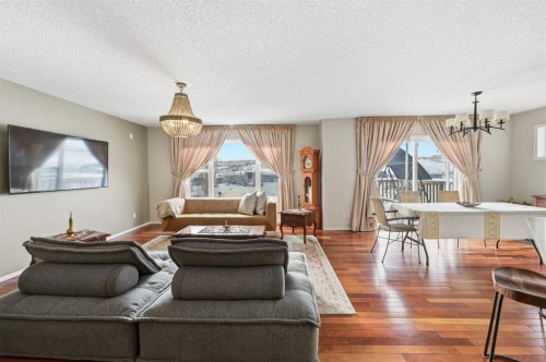124 Evansbrooke Landing Nw, Calgary, AB - Indoor Photo Showing Living Room