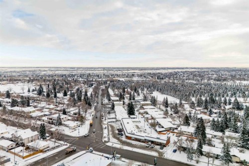 1109 40 Avenue Nw, Calgary, AB - Outdoor With View