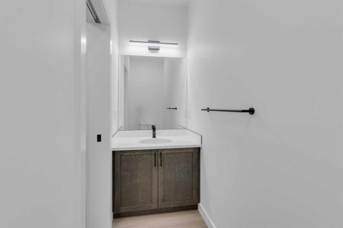 1325 South Point Parade Sw, Airdrie, AB - Indoor Photo Showing Bathroom