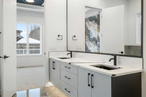 52 Lakes Estates Circle, Strathmore, AB - Indoor Photo Showing Bathroom