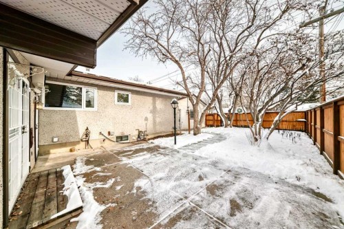 332 Wascana Crescent Se, Calgary, AB - Outdoor