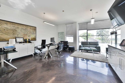 1043 19 Avenue Se, Calgary, AB 