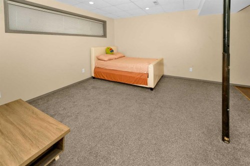 1059 Pinecliff Drive Ne, Calgary, AB - Indoor