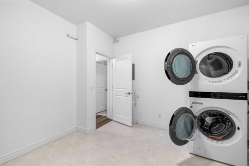 108-11642 Valley Ridge Park Nw, Calgary, AB - Indoor Photo Showing Laundry Room