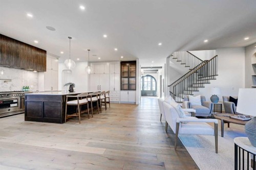 3614 10 Street Sw, Calgary, AB - Indoor