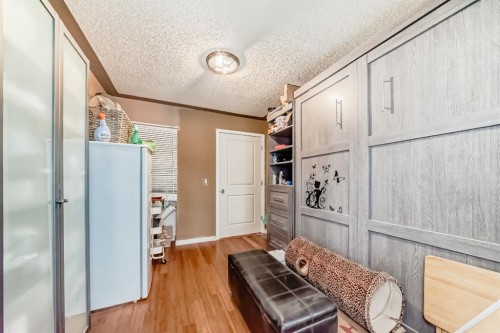 274 Templeview Way Ne, Calgary, AB - Indoor Photo Showing Other Room