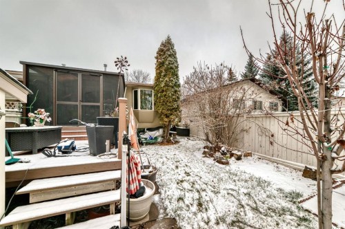 274 Templeview Way Ne, Calgary, AB - Outdoor
