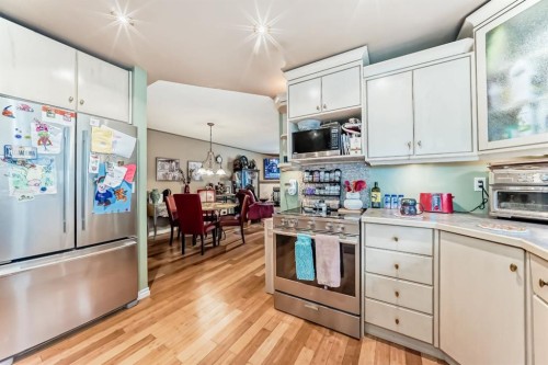 274 Templeview Way Ne, Calgary, AB - Indoor Photo Showing Kitchen