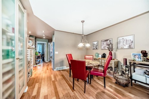 274 Templeview Way Ne, Calgary, AB - Indoor Photo Showing Dining Room