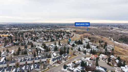 301-13104 Elbow Drive Sw, Calgary, AB - Outdoor With View