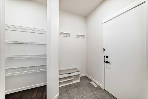 31 Creekside Grove Sw, Calgary, AB - Indoor