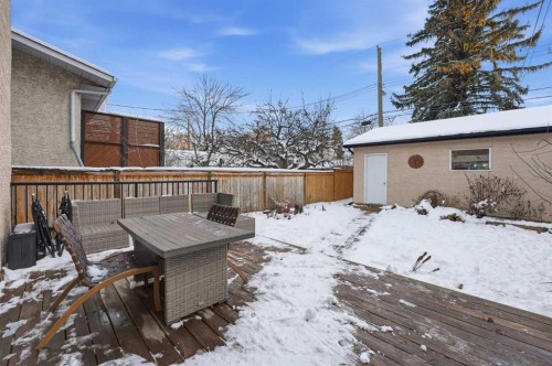 215 23 Avenue Ne, Calgary, AB - Outdoor With Exterior