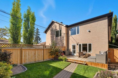 215 23 Avenue Ne, Calgary, AB - Outdoor With Deck Patio Veranda