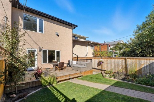 215 23 Avenue Ne, Calgary, AB - Outdoor With Deck Patio Veranda With Exterior