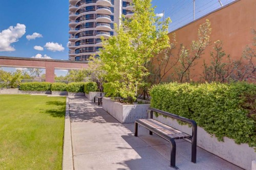 604-650 10 Street Sw, Calgary, AB - Outdoor