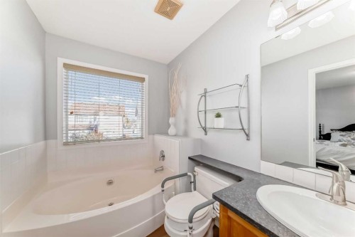 307 Panatella Court Nw, Calgary, AB - Indoor Photo Showing Bathroom