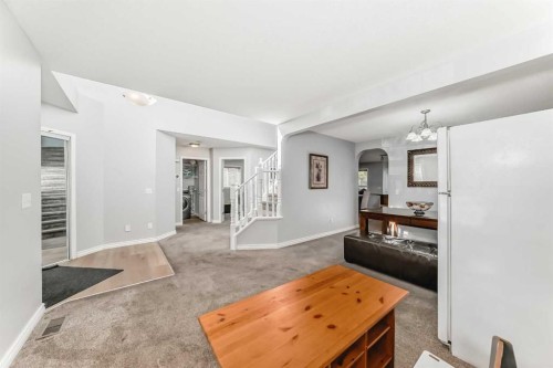 307 Panatella Court Nw, Calgary, AB - Indoor