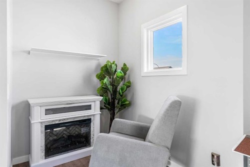 307 Walgrove Boulevard Se, Calgary, AB - Indoor Photo Showing Other Room