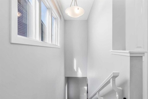 307 Walgrove Boulevard Se, Calgary, AB - Indoor Photo Showing Other Room